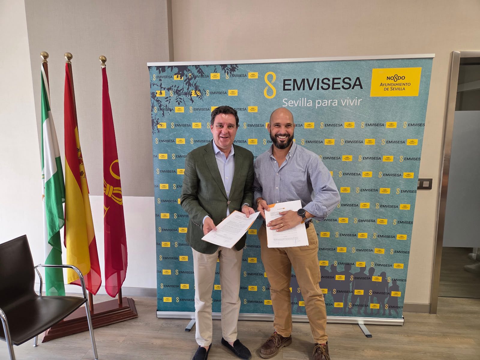 El Ayuntamiento de Sevilla, a través de Emvisesa, refuerza la atención a personas y familias vulnerables mediante la cesión de viviendas y equipamientos para programas sociales municipales