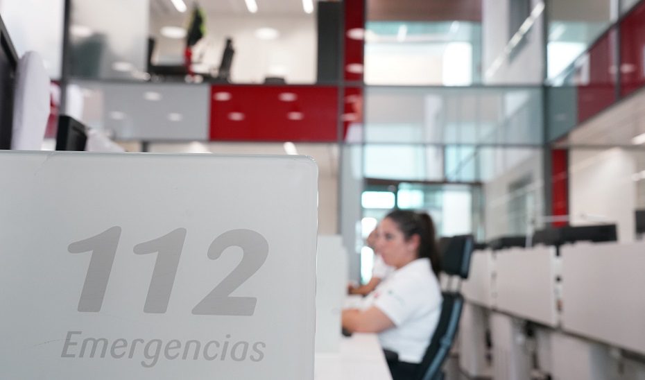 Muere un operario tras caer al agua desde una plataforma en la Ría de Huelva
