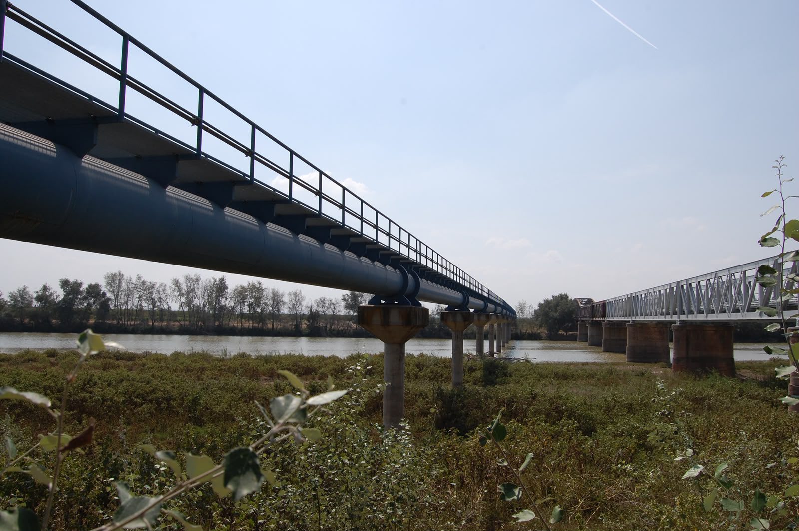 Aguas del Huesna adjudica por 14,2 millones de euros las obras para renovar y desviar la red de transporte en alta presión a su paso por Tocina-Los Rosales