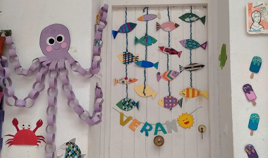 Talleres de jardinería, marionetas y juegos de agua para niñas y niños víctimas de violencia de género