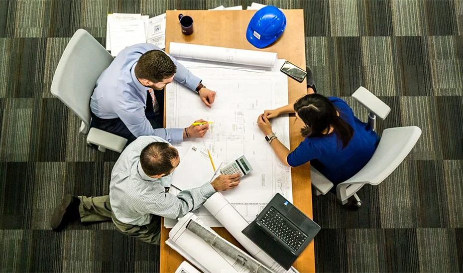 La Junta asesora a 11.155 emprendedores y facilita la creación de 10.830 nuevas empresas