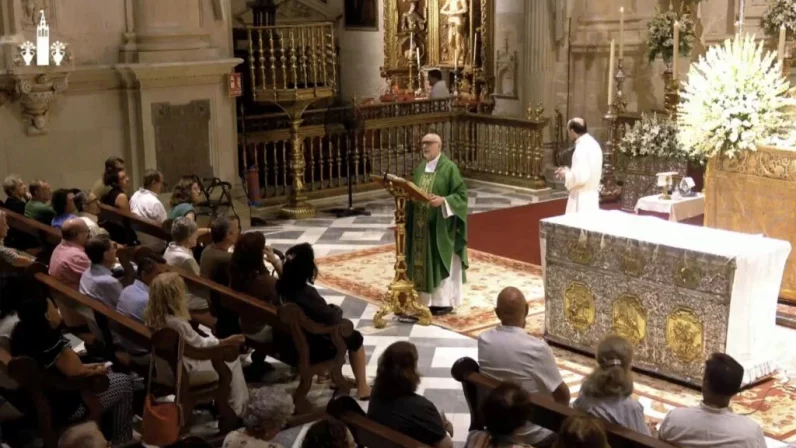 La Octava de la Virgen de los Reyes prolonga hasta el 22 de agosto los cultos en honor a la Patrona