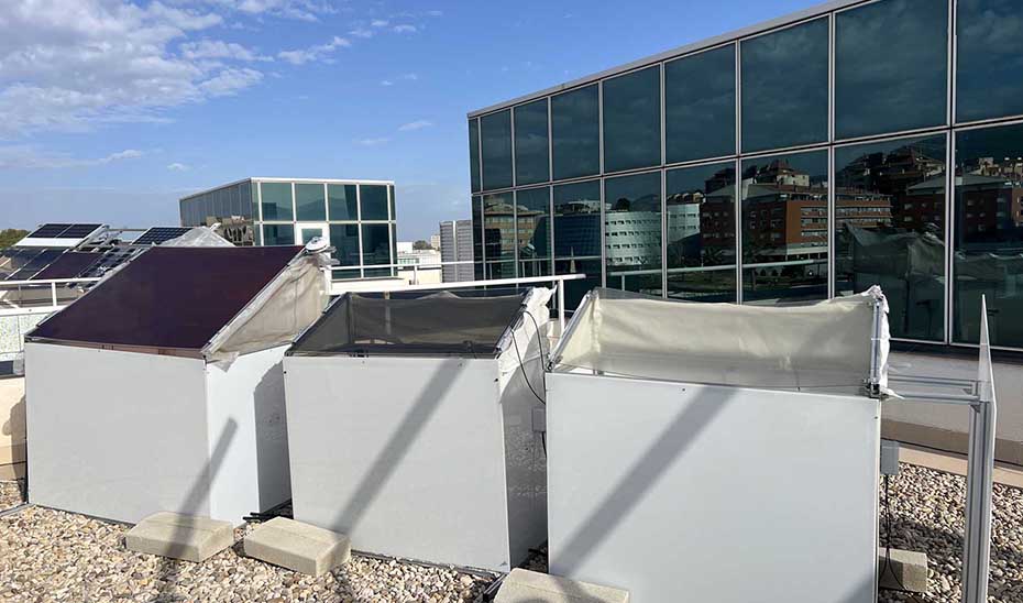 Demuestran que paneles solares semitransparentes mejoran el microclima de los invernaderos