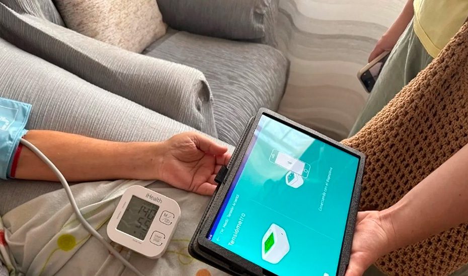 Andalucía consolida su modelo de telecuidados a pacientes crónicos con casi 20.000 asistencias