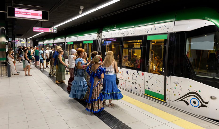 Metro de Málaga supera por primera vez los 400.000 usuarios en la Feria, un 10% más que el pasado año