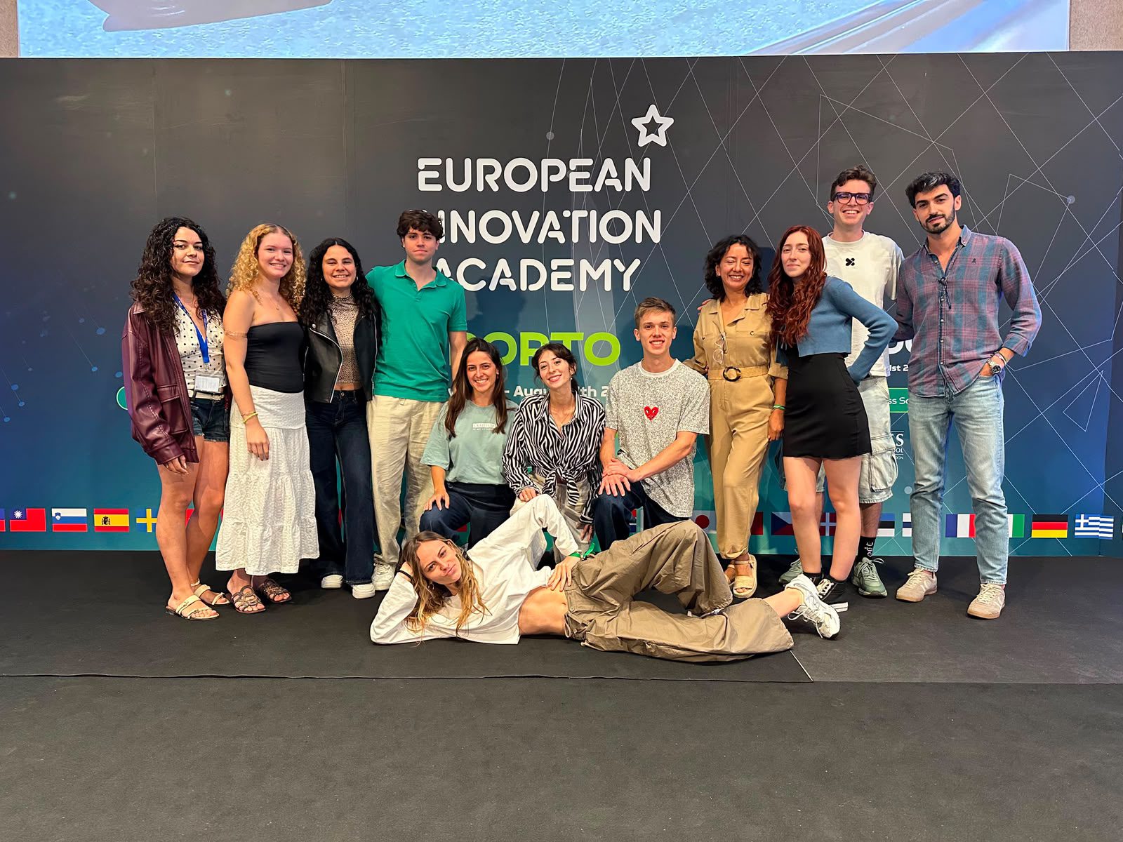 Doce estudiantes de la US participan en la European Innovation Academy, uno de los mayores programas internacionales de emprendimiento