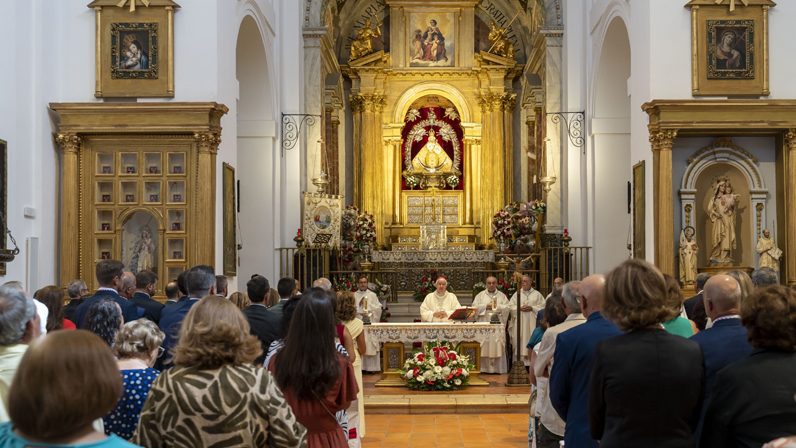 Monseñor Saiz preside la fiesta patronal de Illescas, donde fue vicario parroquial hace cuarenta años