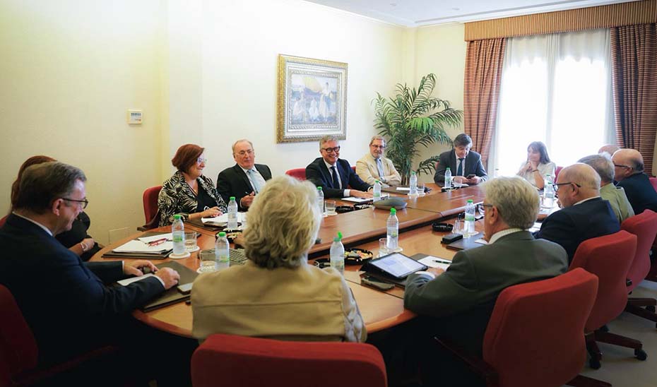 La Junta impulsa la asistencia letrada urgente para proteger a los andaluces frente a la ocupación ilegal