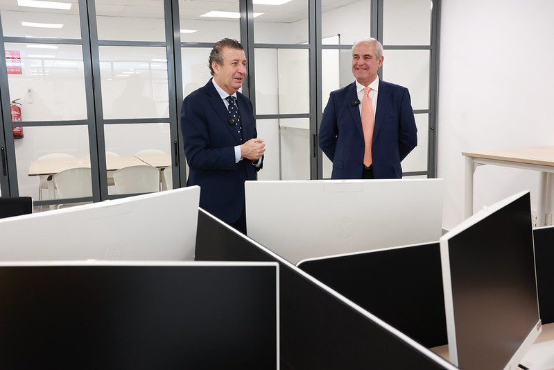 Olivares consolida su apuesta por la transformación digital con el apoyo de INPRO para mejorar los servicios públicos y la atención a la ciudadanía