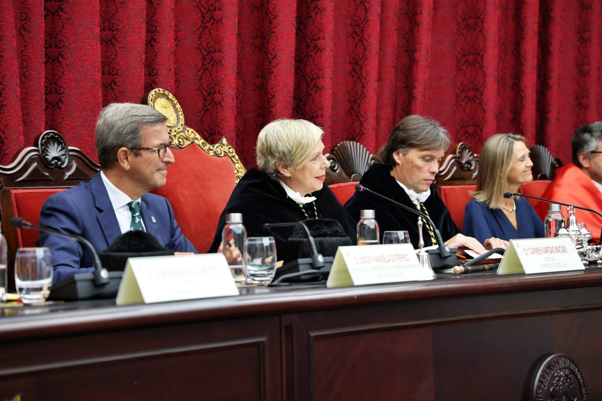 La rectora pide una financiación justa en la apertura del nuevo curso académico en la US