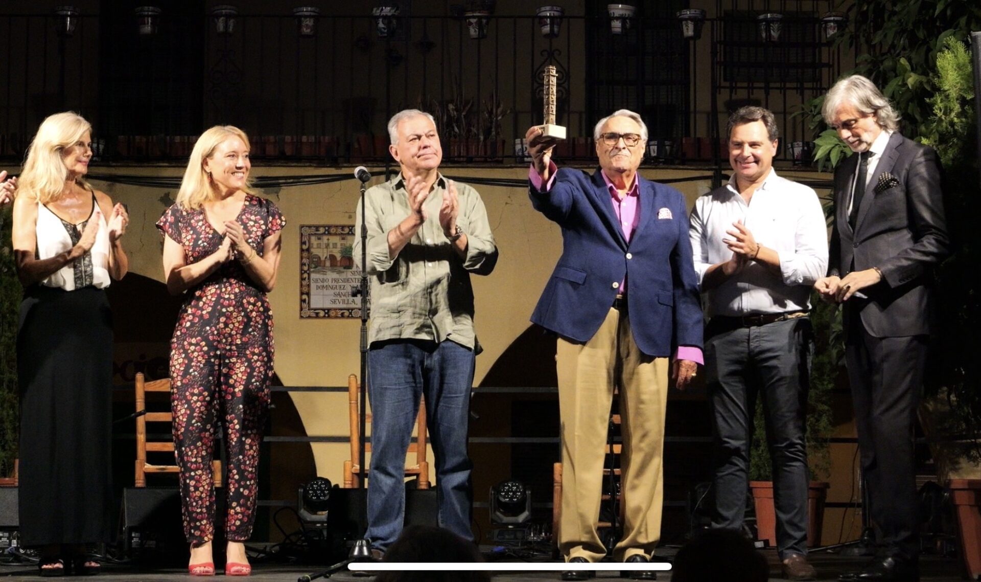 Sevilla celebra el II Festival Macarena Flamenca en homenaje a José de la Tomasa al que asistieron cerca de 1500 personas