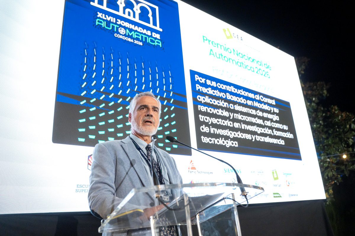 El catedrático Carlos Bordons Alba recibe el Premio Nacional de Automática