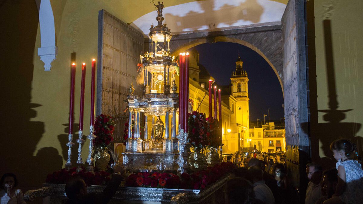 ESTE LUNES SE CELEBRA LA PROCESIÓN EUCARÍSTICA DE SAN BERNARDO