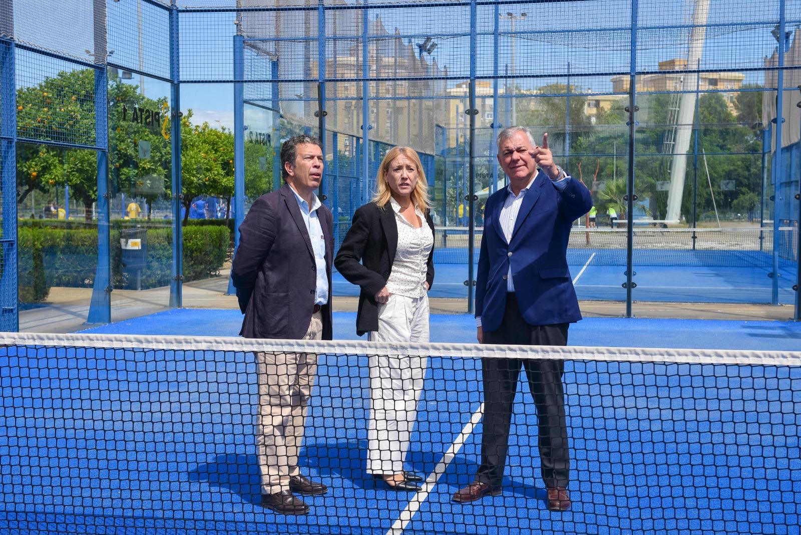 El Ayuntamiento renueva el 100 % de las pistas de pádel del IMD dentro de los 21 millones de euros destinados a transformar las instalaciones deportivas de Sevilla