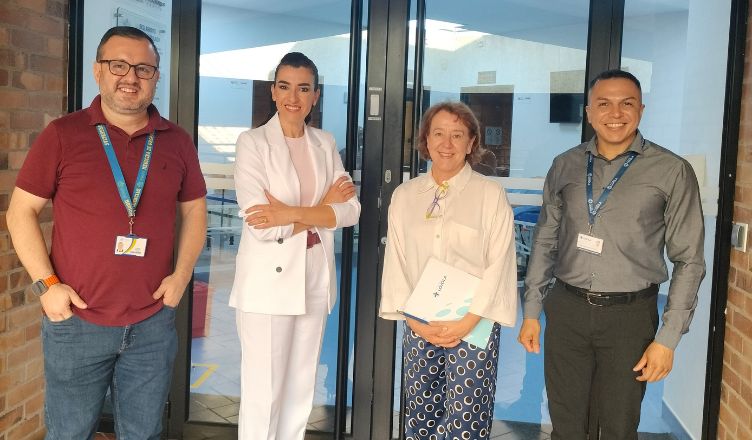La Universidad Loyola fortalece la colaboración académica en Ciencias de la Salud, Psicología y Educación con la Pontificia Universidad Javeriana de Cali