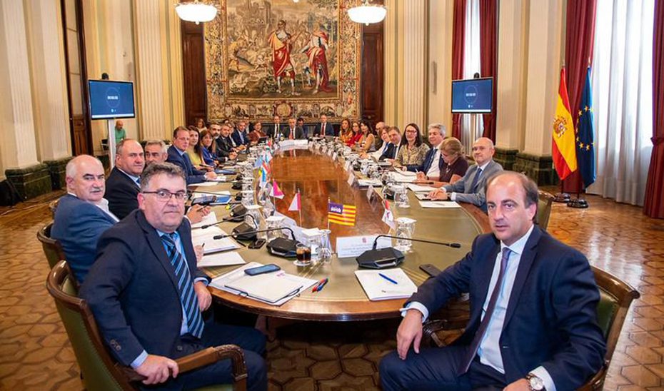 La Junta pide que Europa no puede dejar morir la agricultura y la pesca de Andalucía