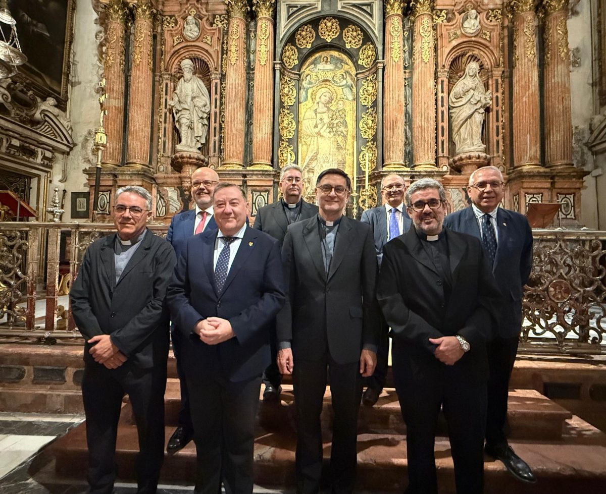 EL NUEVO CONSEJO Y EL CABILDO DE LA CATEDRAL MANTIENEN SU PRIMER ENCUENTRO INSTITUCIONAL