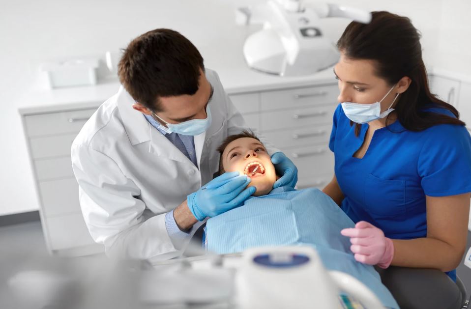 La Facultad de Odontología se incorpora al programa Programa de Asistencia Dental Infantil (PADI) del SAS