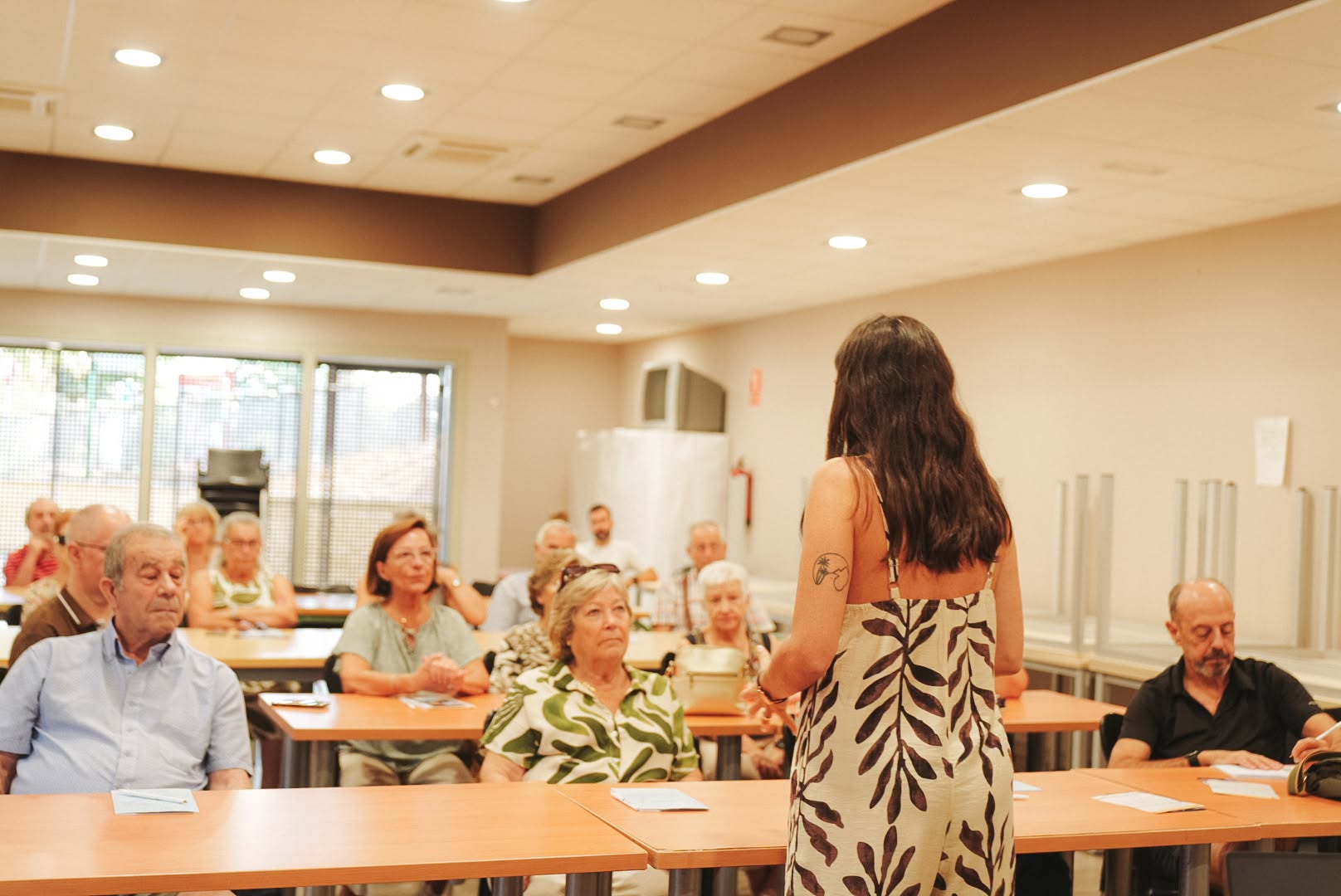 «Miradas sobre el Alzheimer» reúne a vecinos y familias en Palomares del Río
