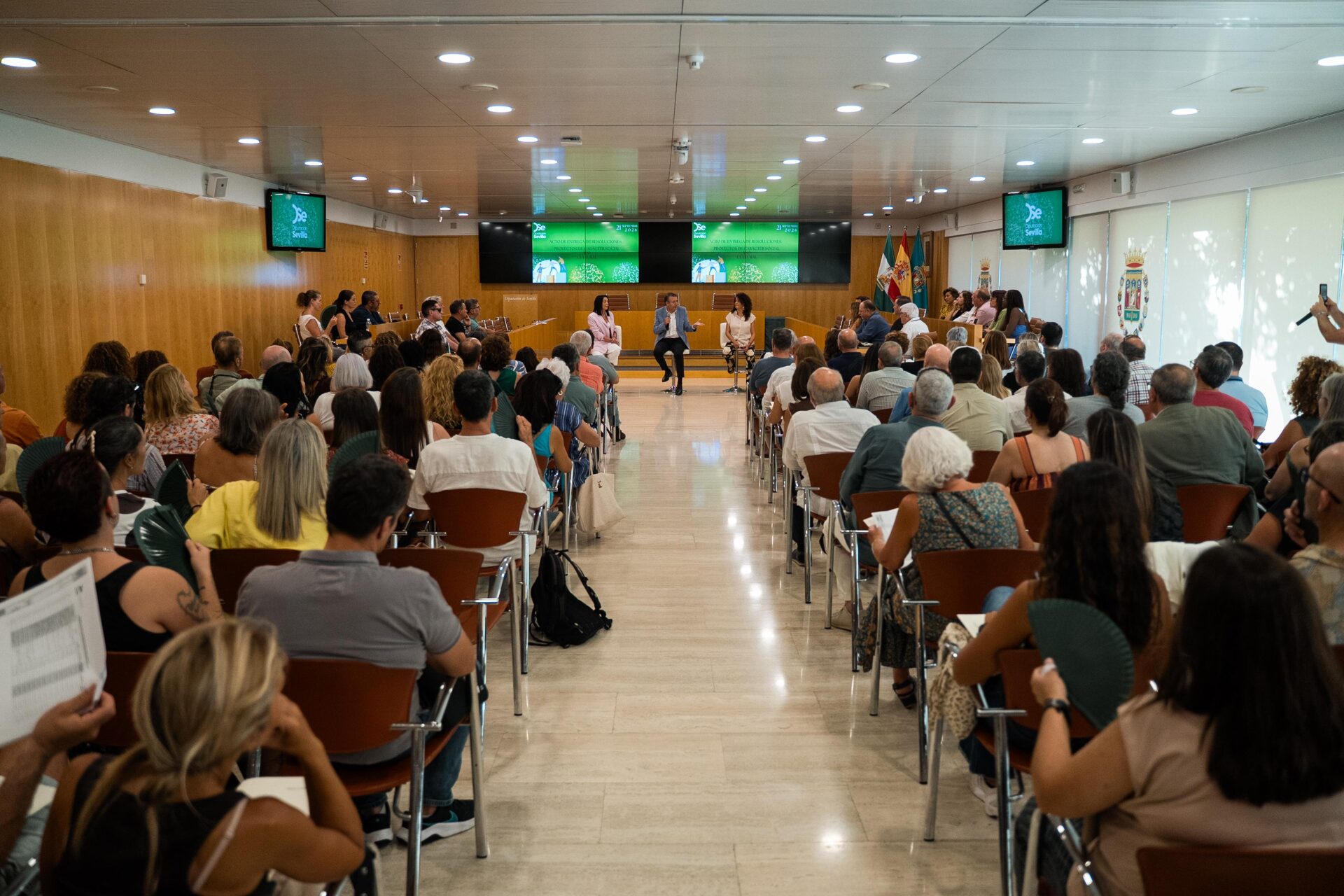 La Diputación de Sevilla destina 1,13 millones de euros a proyectos sociales y culturales para impulsar el tejido asociativo de la provincia