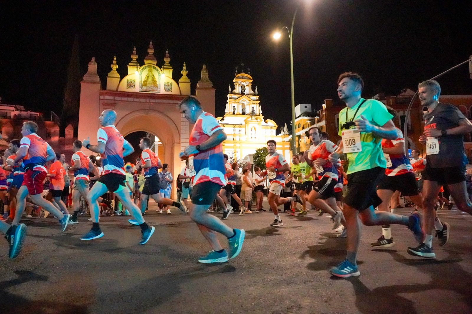 Sevilla se prepara para vivir este viernes la ‘nocturna’ más importante de Europa