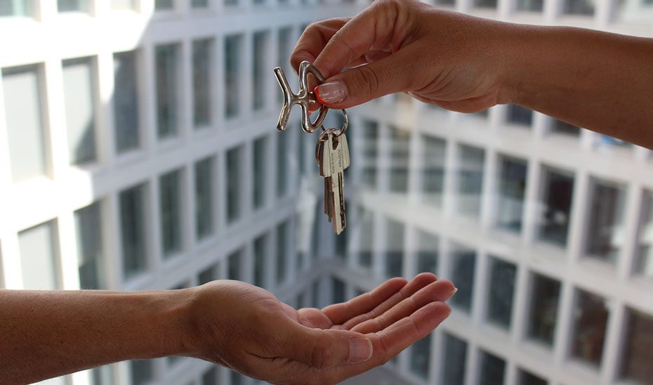 La Junta amplía en 25 millones el programa de avales para la primera vivienda de los jóvenes