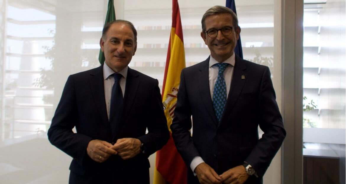 Javier González de Lara y el consejero Jorge Paradela refuerzan la alianza entre talento, empresa y tejido industrial andaluz – Confederación de Empresarios de Andalucía