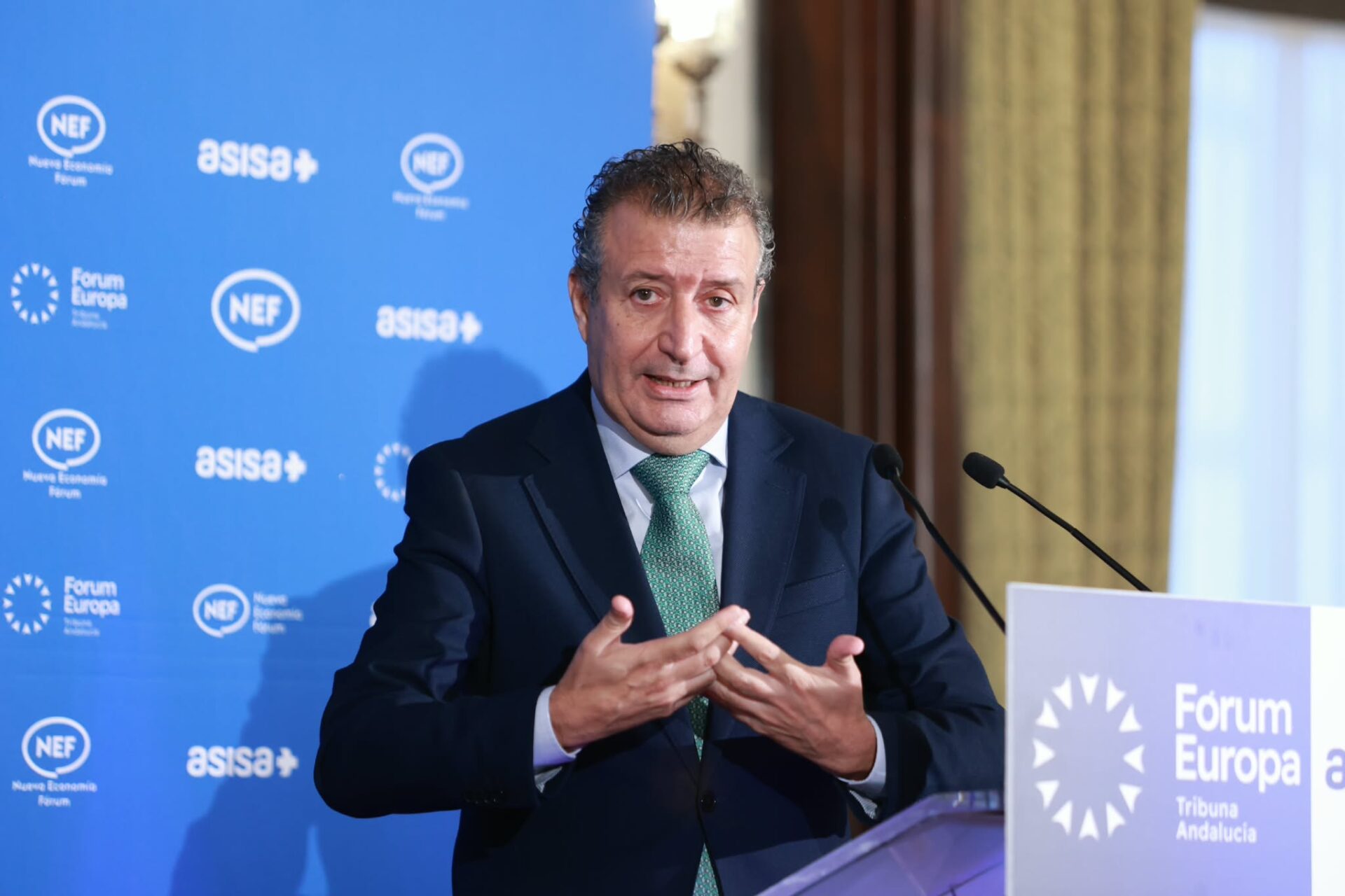 Javier Fernández defiende una Diputación con «identidad propia», centrada en «coser el territorio» y decidida a impulsar políticas que respondan a las necesidades de los municipios