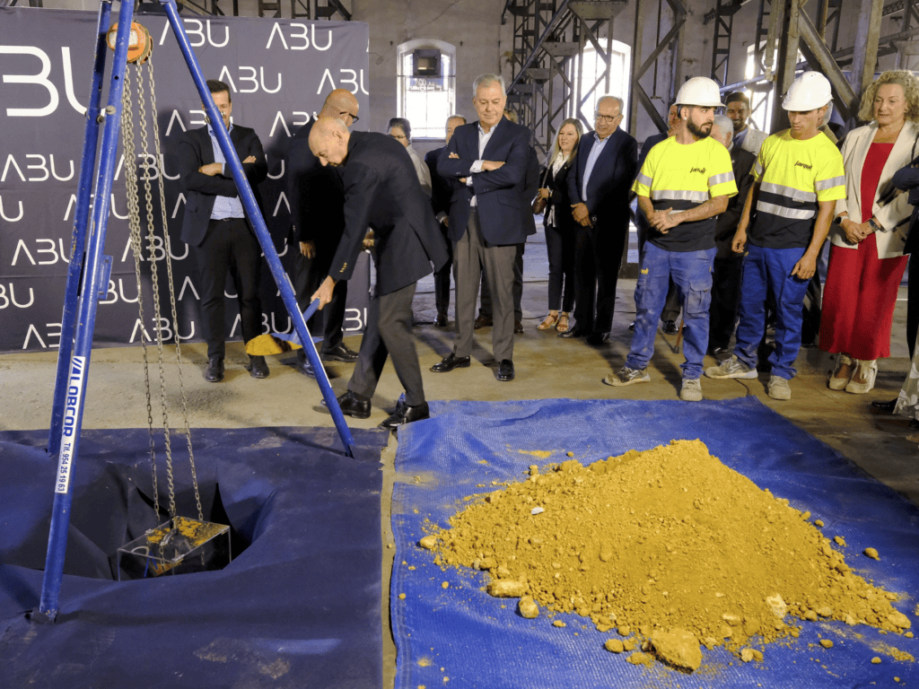 Primera piedra para la nueva sede de la Cabalgata de Reyes Magos de Sevilla