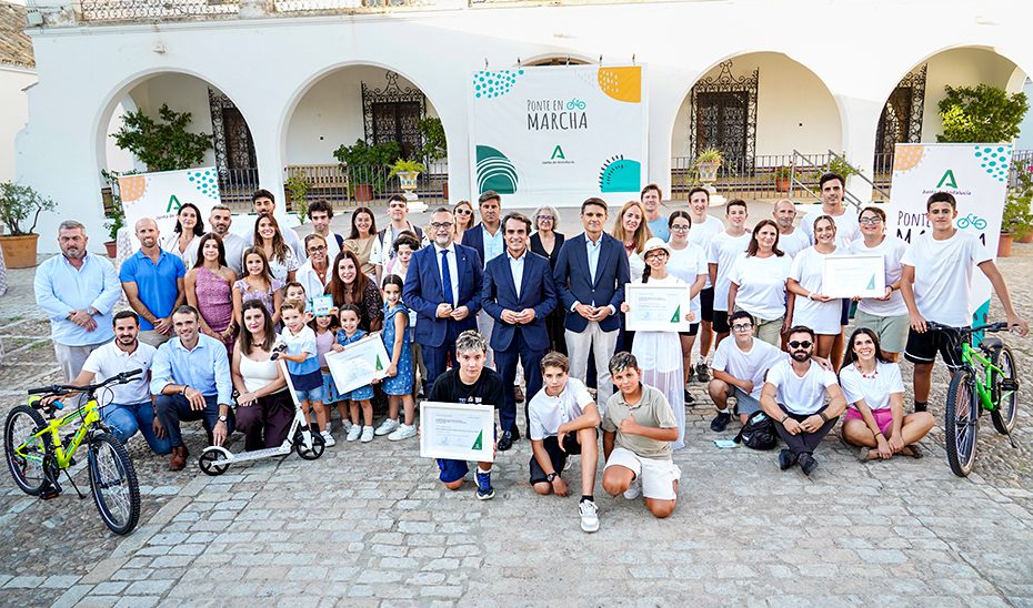 La Junta premia a colegios de Sevilla, Cádiz y Granada por fomentar la movilidad sostenible