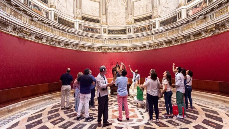 La Hermandad de San Esteban celebra las I Jornadas de Turismo Religioso en torno a la celebración de la Jornada Mundial del Turismo