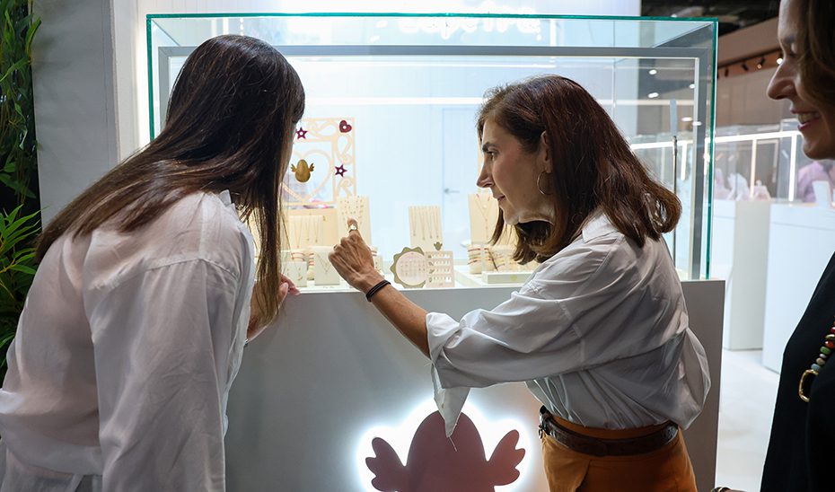 La Escuela de Joyería de Córdoba muestra en MadridJoya el talento andaluz del sector joyero