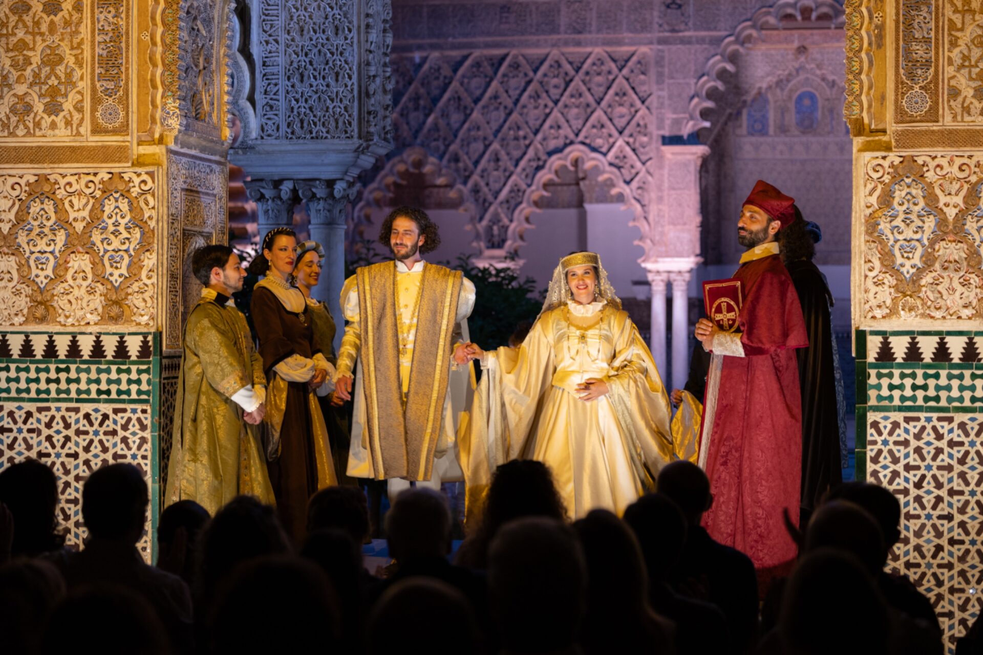 El Ayuntamiento abre el plazo para tres concursos de fotografía, poesía y artesanía artística en torno a la Boda de Carlos V, dotados con 15.000 euros