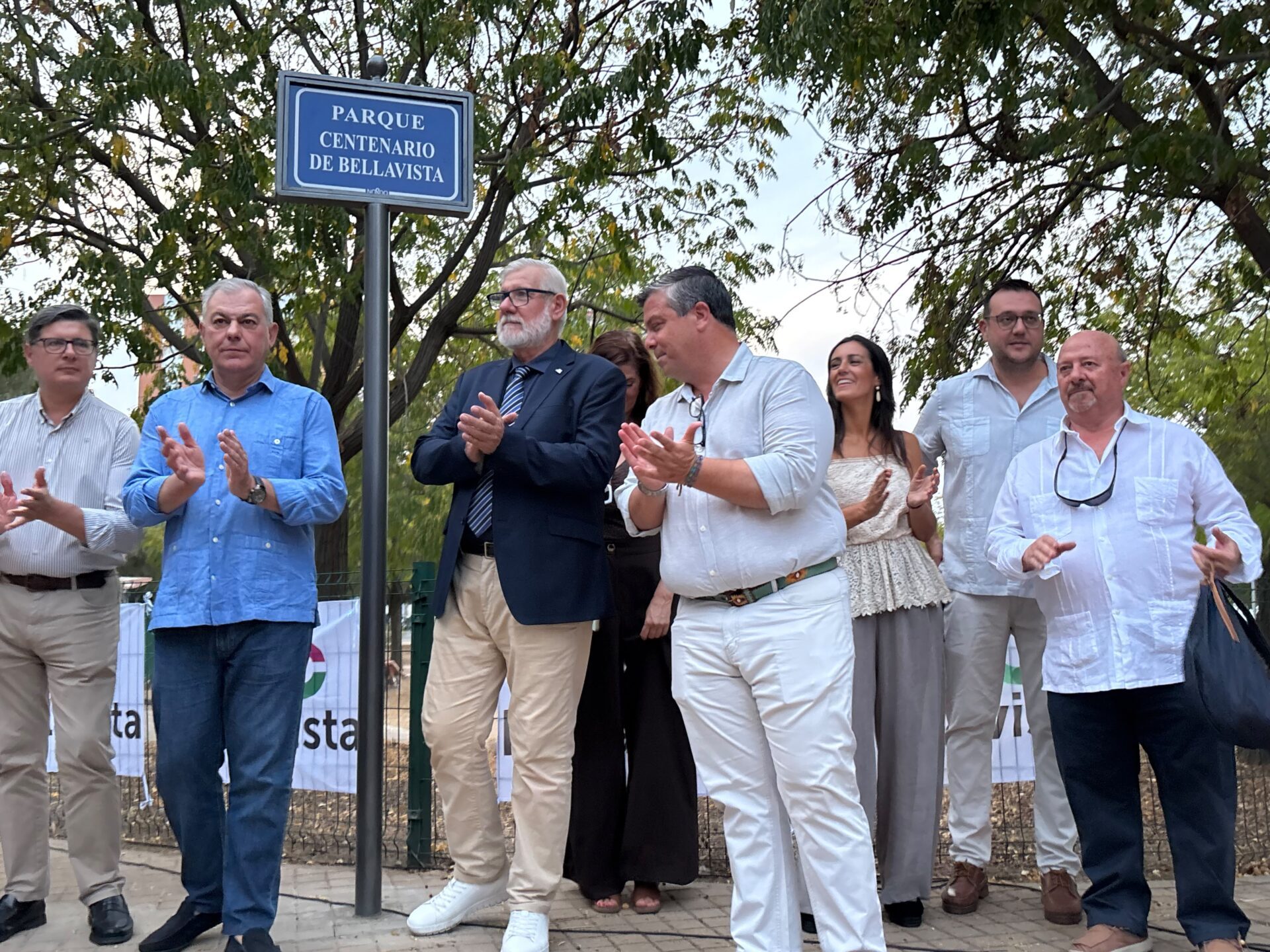 José Luis Sanz reivindica “las raíces y el legado vecinal del barrio” en la rotulación del parque ‘Centenario de Bellavista’