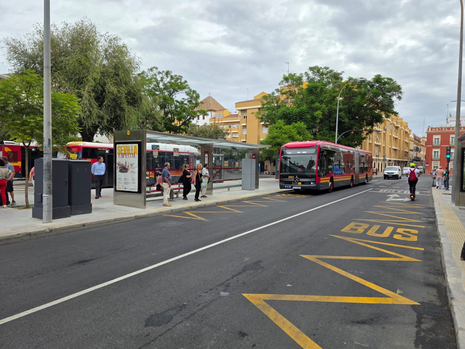 El Ayuntamiento pone en marcha la línea TB1 con “cumplimiento horario y absoluta normalidad” en el tramo Santa Justa-Plaza del Duque
