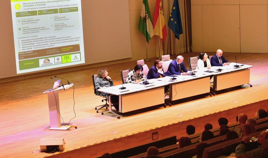 La EMA y el Instituto Andaluz de Geofísica forman a la comunidad educativa ante terremotos