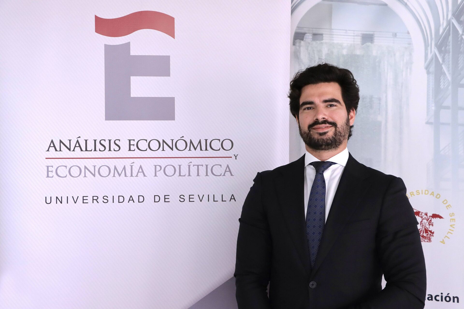 Víctor Jesús Dugo Domínguez, nombrado subdirector ejecutivo de la Jornada de Economía y Medioambiente