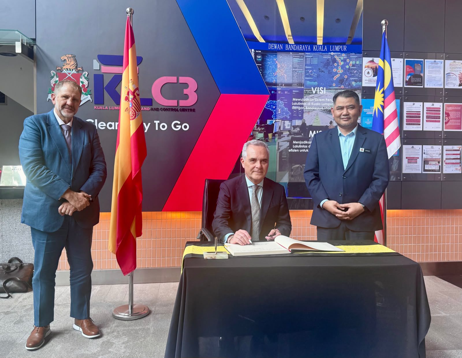 Sevilla y Kuala Lumpur abordan los retos de la transformación digital de las ciudades