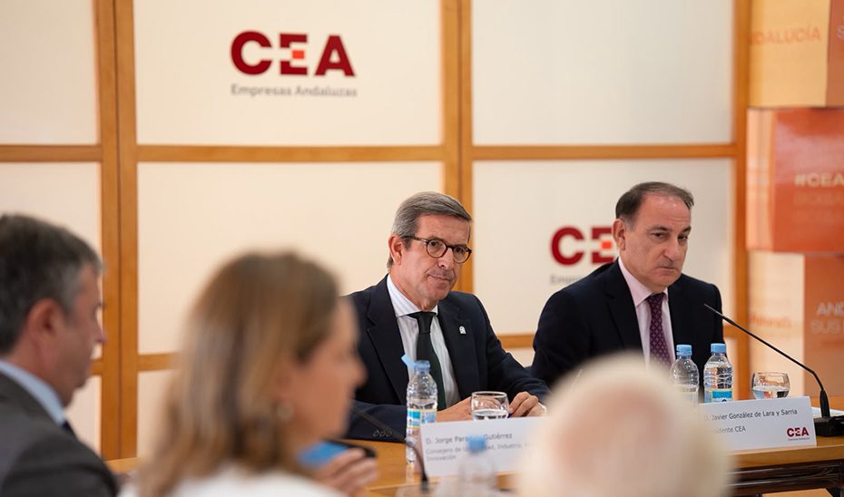 La Junta presenta a la CEA su hoja de ruta para captar otros 20.000 millones de inversión industrial