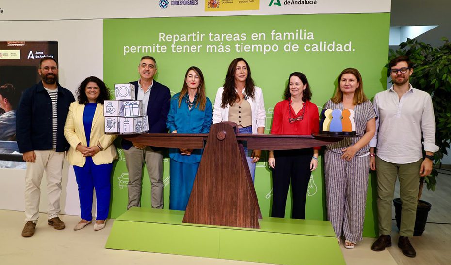 La Junta presenta la campaña ‘Para estar contigo’ para impulsar la conciliación y la corresponsabilidad