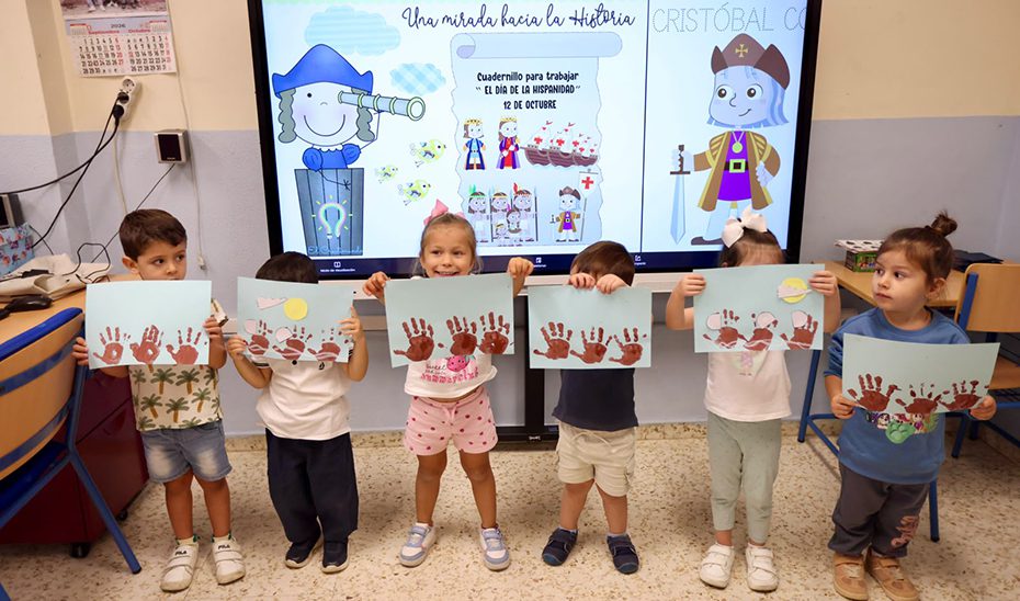 Los centros docentes andaluces celebran el Día de la Hispanidad con distintas actividades