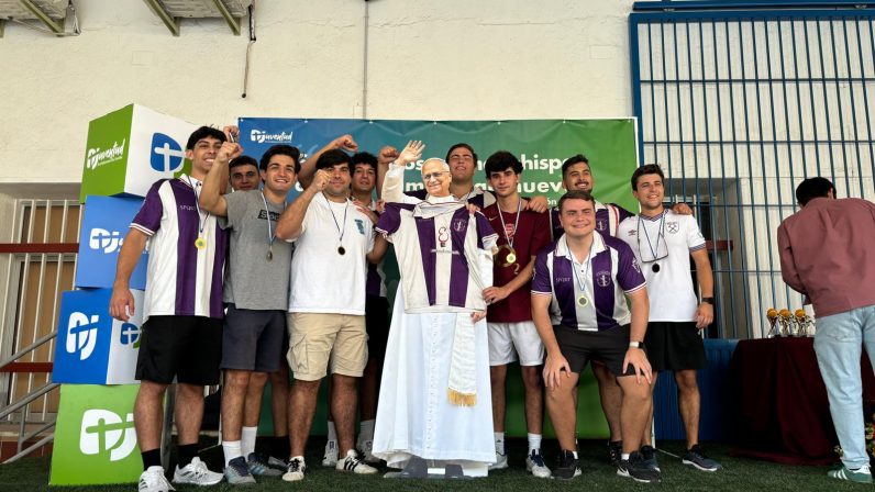 La primera Jornada Deportiva Diocesana reunió a jóvenes en torno a la fe y el deporte