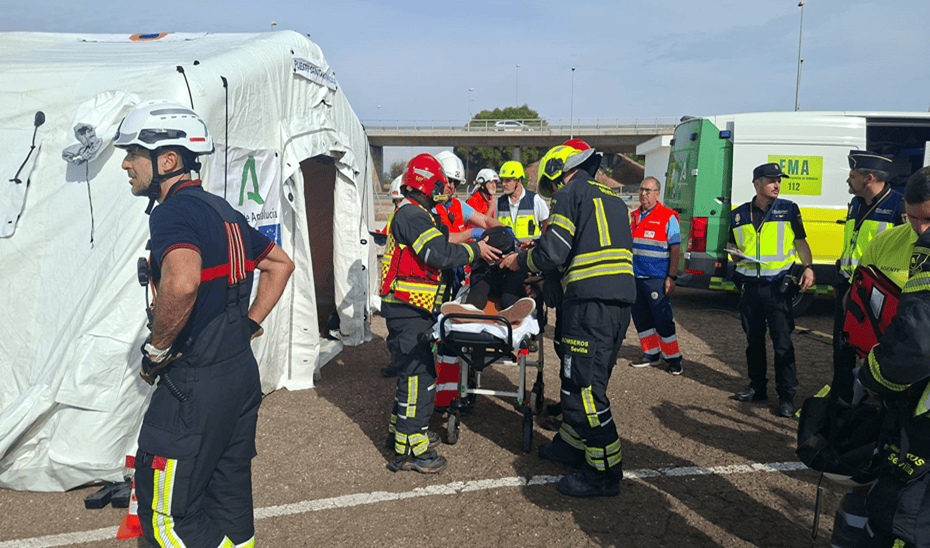 La Junta pone a prueba la respuesta ante accidente aéreo con un simulacro en el Aeropuerto de Sevilla