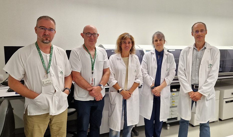 Profesionales del Virgen de las Nieves y Clínico San Cecilio identifican un tumor óseo poco común y distinto a un cáncer previo