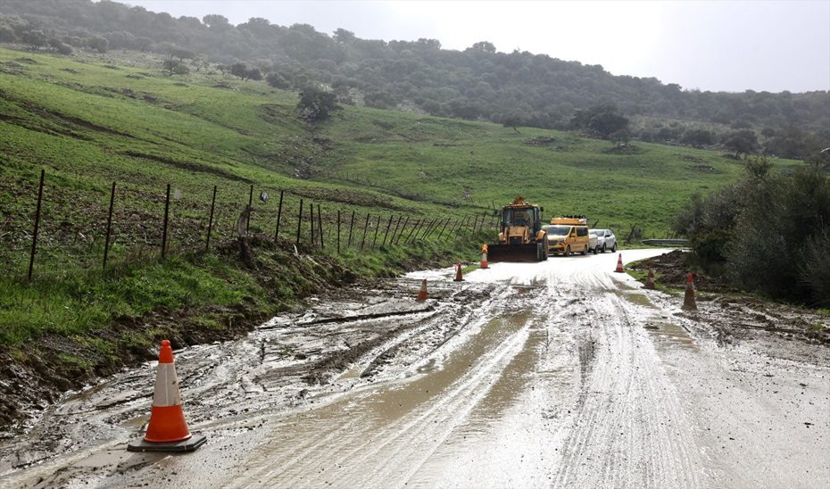 Destinados 2,7 millones adicionales a caminos afectados por las lluvias en Cádiz y Sevilla