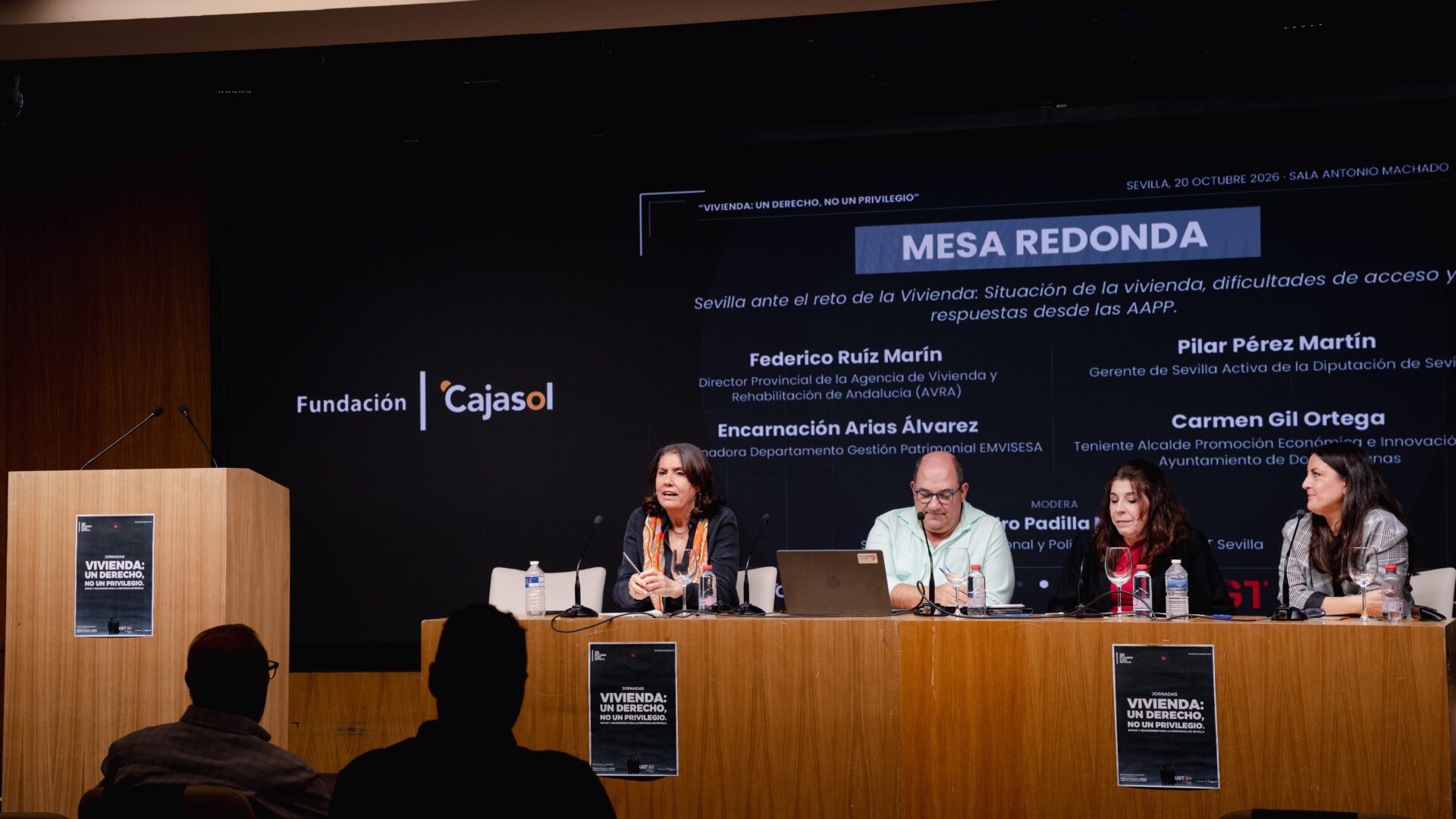 La gerente de Sevilla Activa defiende el papel de los ayuntamientos en la solución al problema de la vivienda, durante unas jornadas de UGT