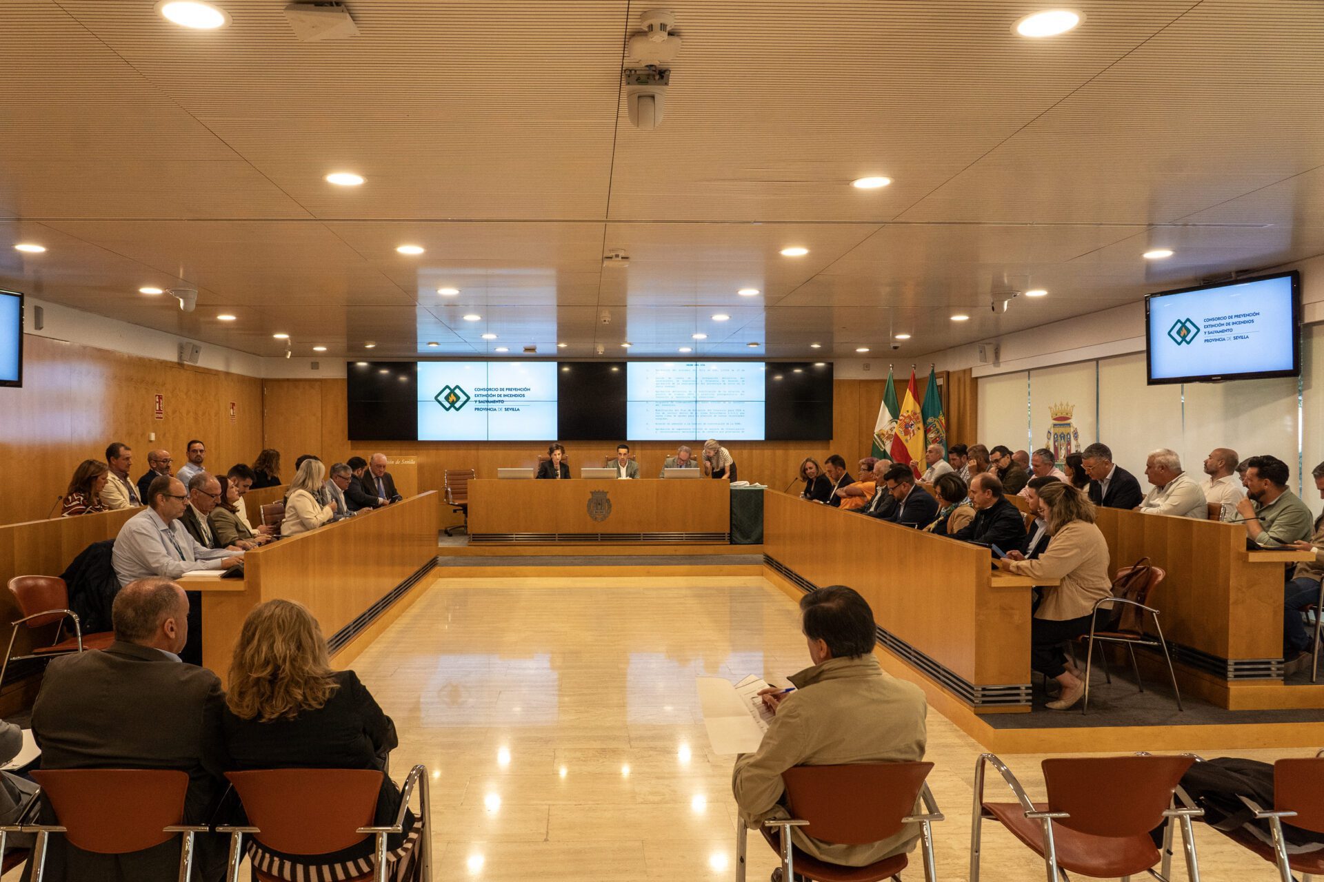 El Consorcio de Bomberos impulsa nuevas mejoras en el sistema provincial, con inversiones en siete parques y cambios organizativos