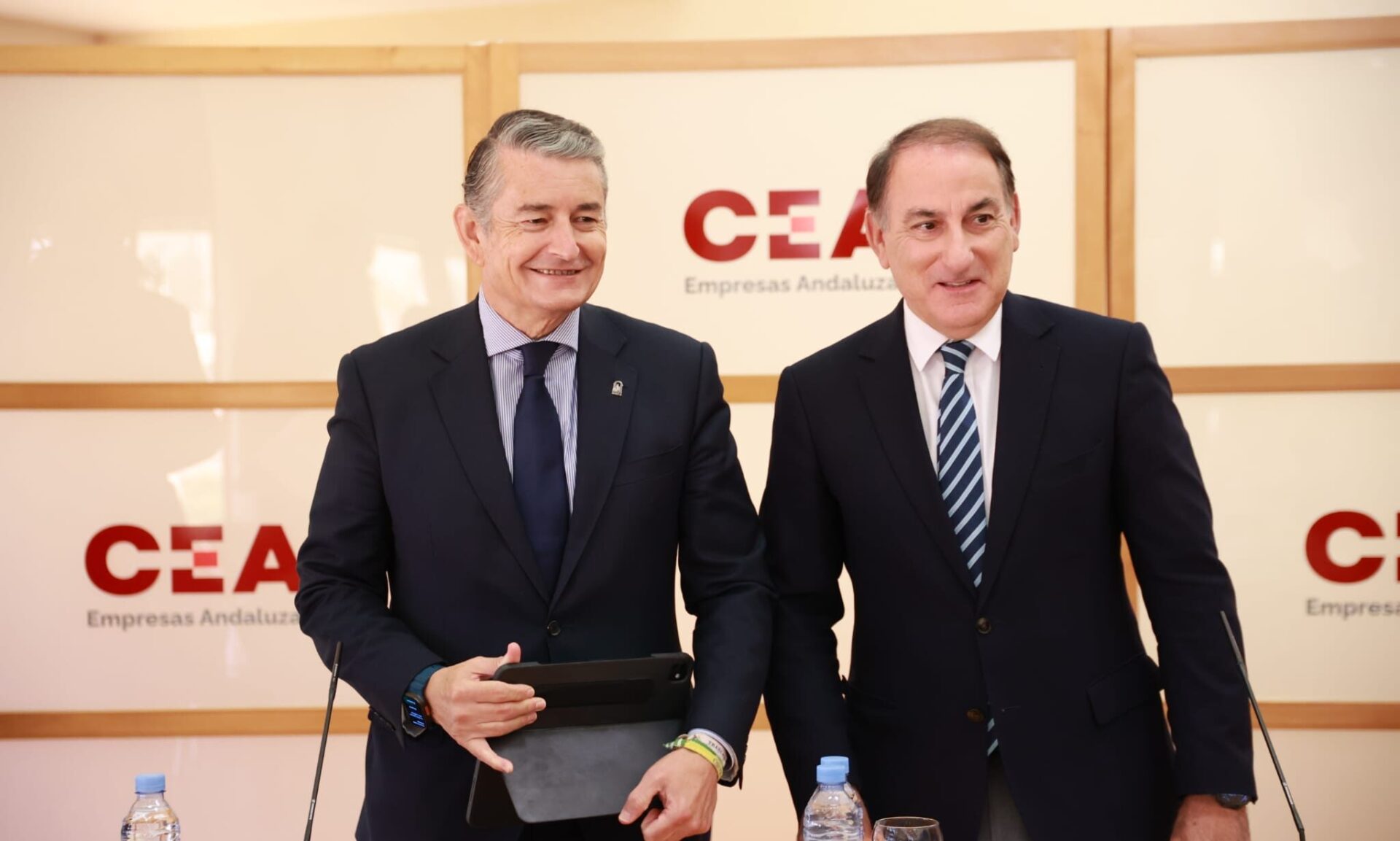 CEA pide estabilidad y confianza a las administraciones para avanzar en un entorno favorable a la inversión, la creación de empresas y el empleo en su Junta Directiva presidida por Javier González de Lara y Antonio Sanz – Confederación de Empresarios de Andalucía