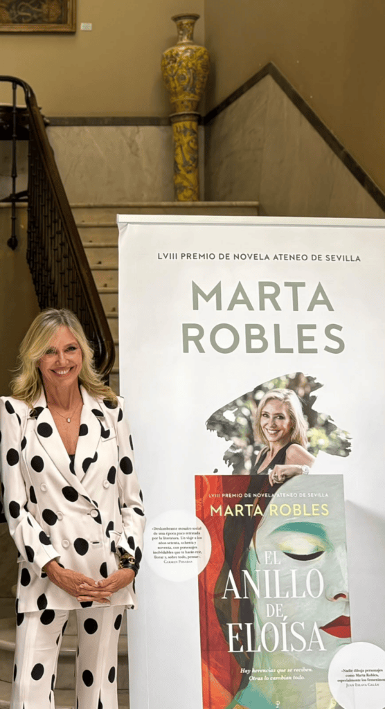 PRESENTADO EL LIBRO DE MARTA ROBLES “EL ANILLO DE ELOISA” EN EL EXCMO. ATENEO DE SEVILLA. 