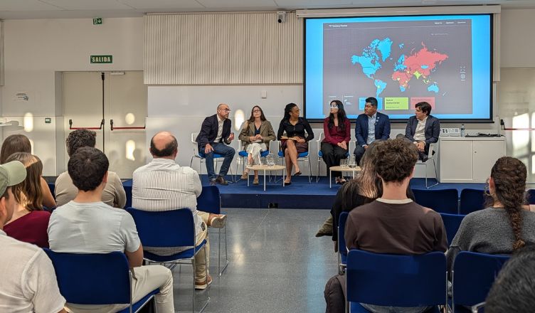 La Universidad Loyola analiza los desafíos del autoritarismo en Iberoamérica con la presentación del Tyranny Tracker